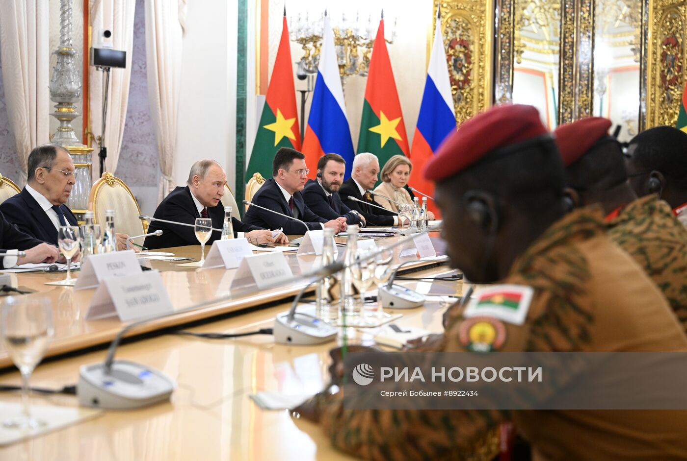 Встреча президента РФ В. Путина и президента Буркина-Фасо Ибрагима Траоре