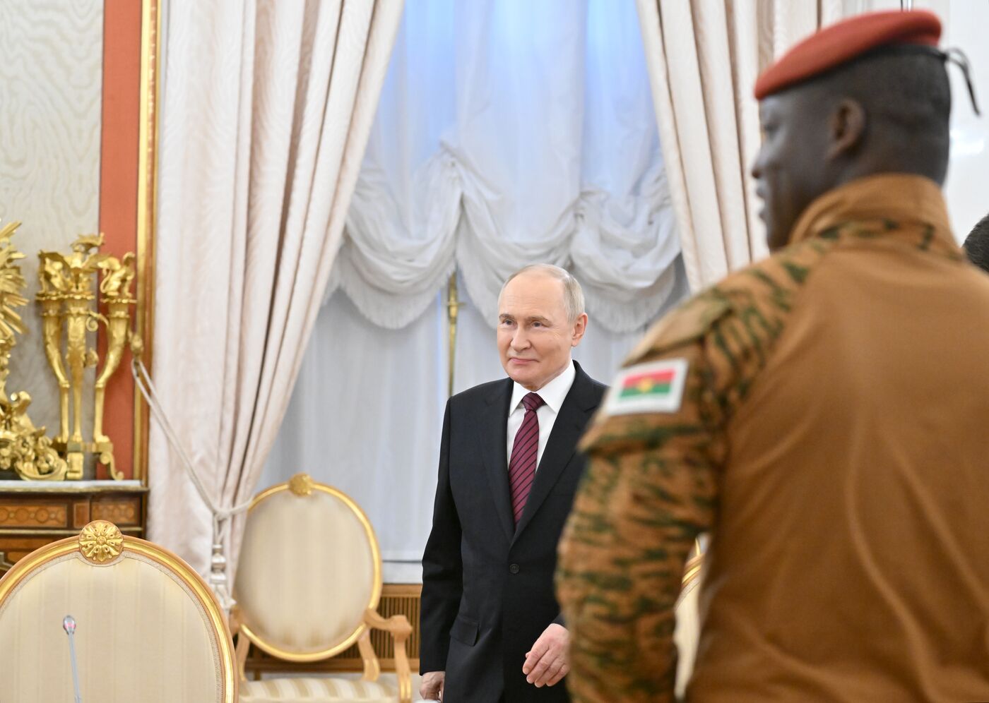 Встреча президента РФ В. Путина и президента Буркина-Фасо Ибрагима Траоре