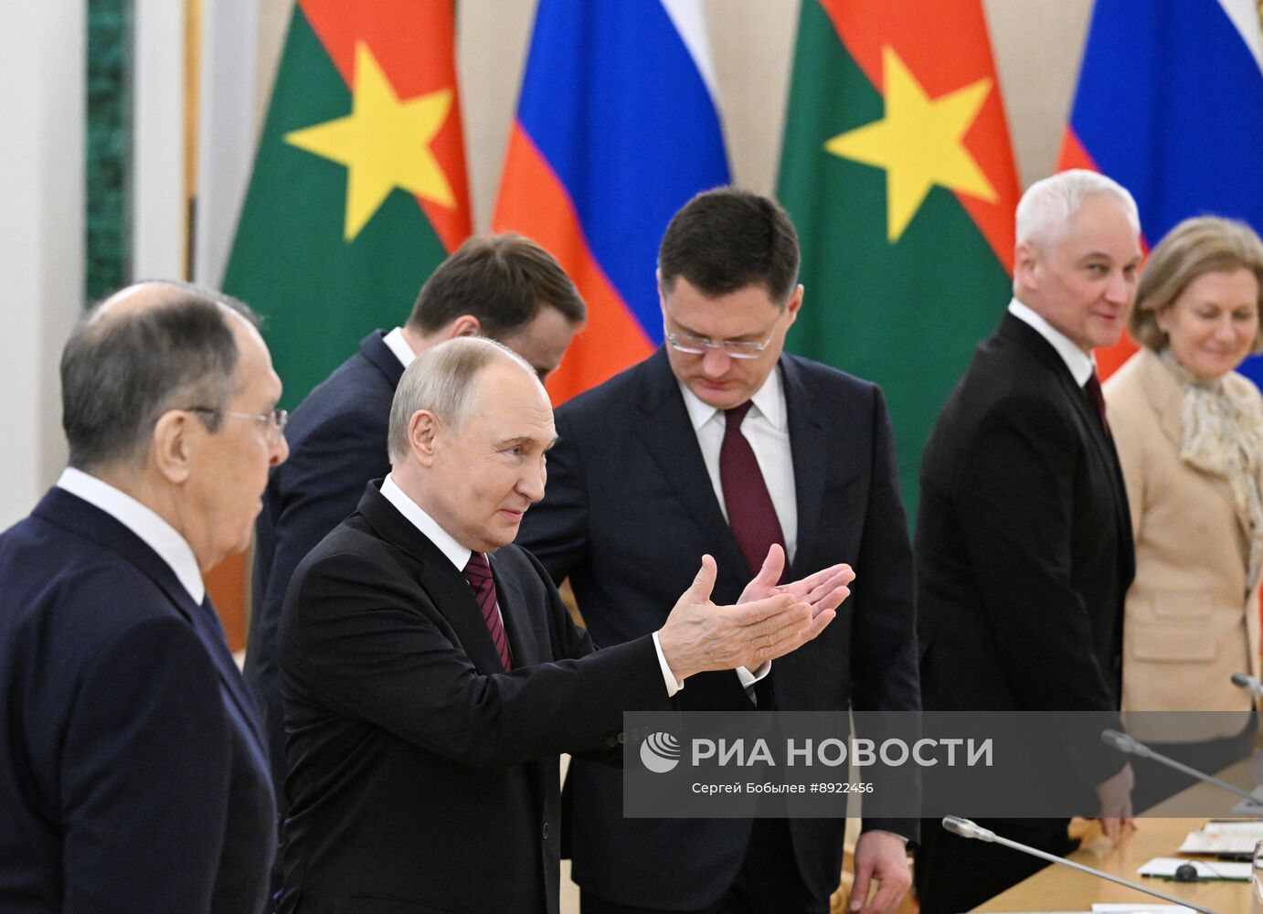 Встреча президента РФ В. Путина и президента Буркина-Фасо Ибрагима Траоре