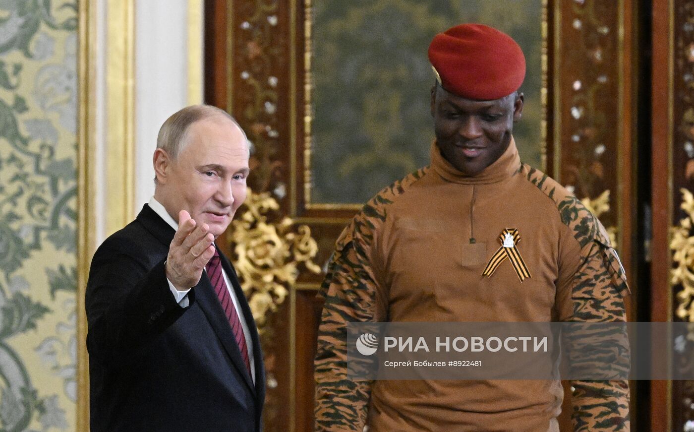 Встреча президента РФ В. Путина и президента Буркина-Фасо Ибрагима Траоре