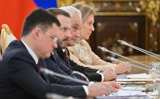 Встреча президента РФ В. Путина и президента Буркина-Фасо Ибрагима Траоре