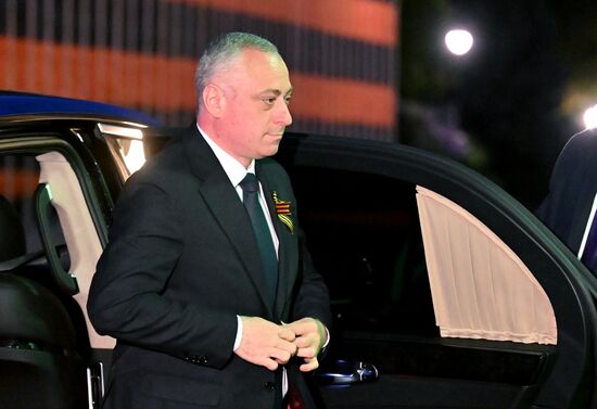 Встреча президента РФ В. Путина и президента Абхазии Б. Гунбы