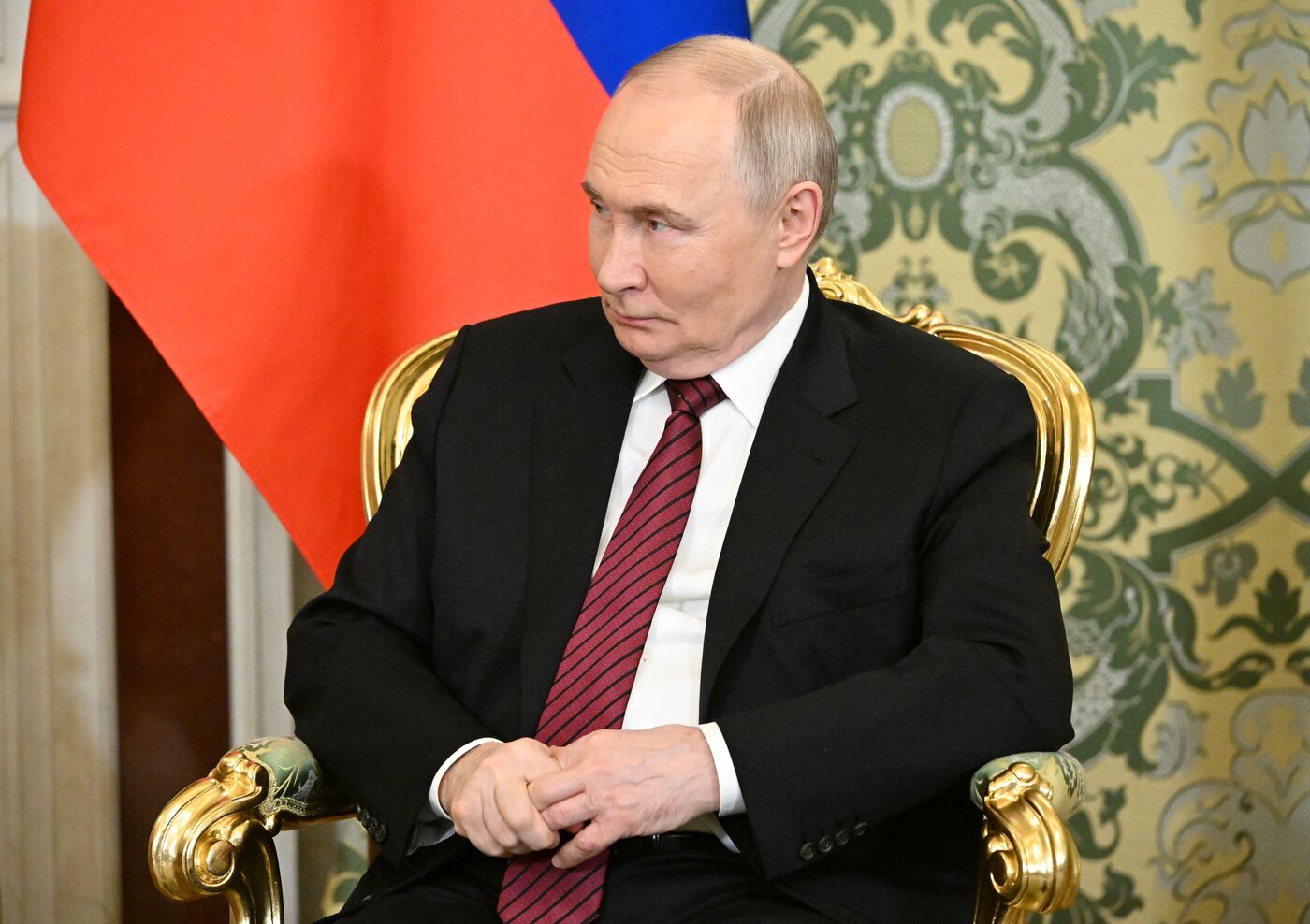 Встреча президента РФ В. Путина и президента Южной Осетии Алана Гаглоева