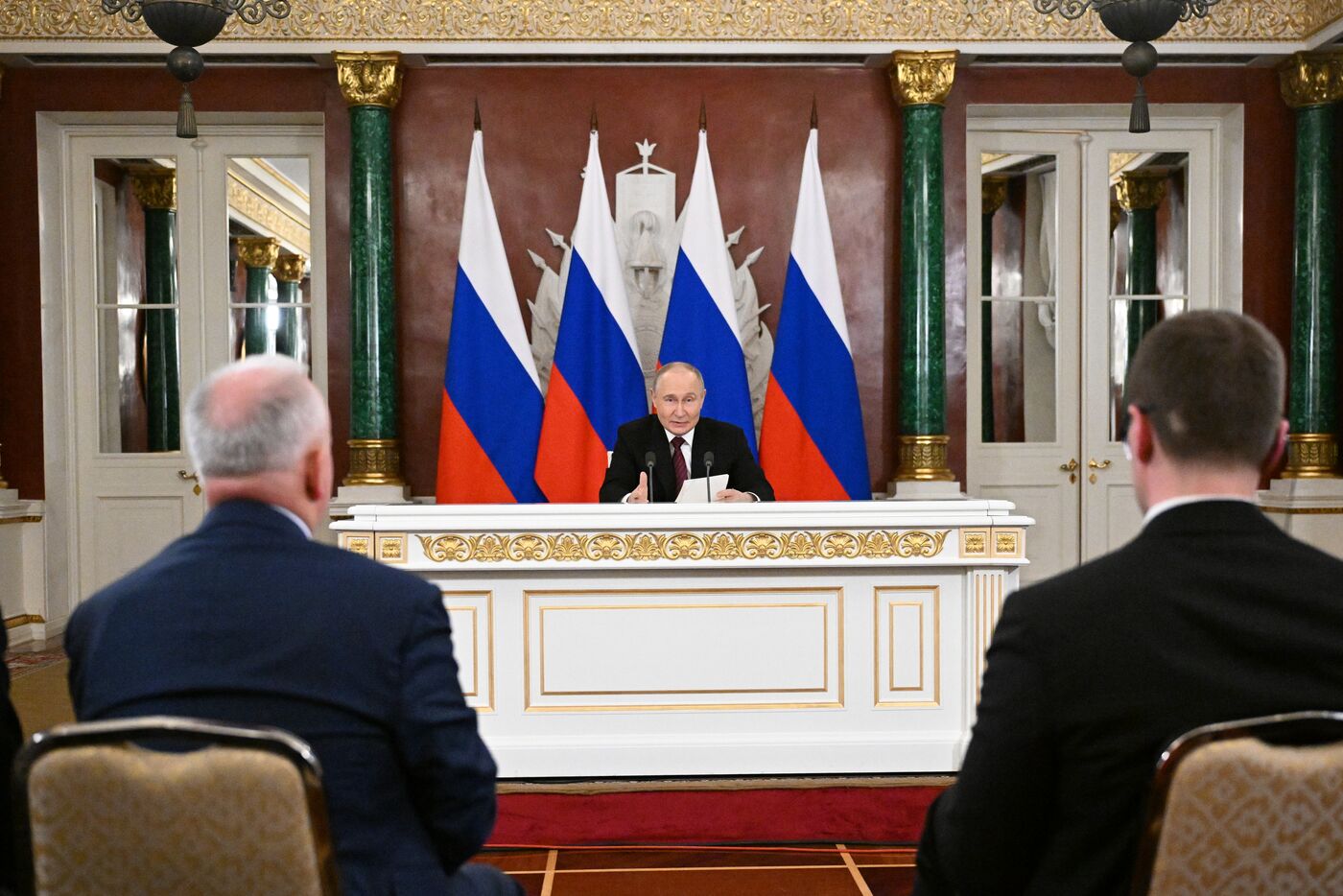 Обращение президента РФ В. Путина к представителям российских и зарубежных СМИ