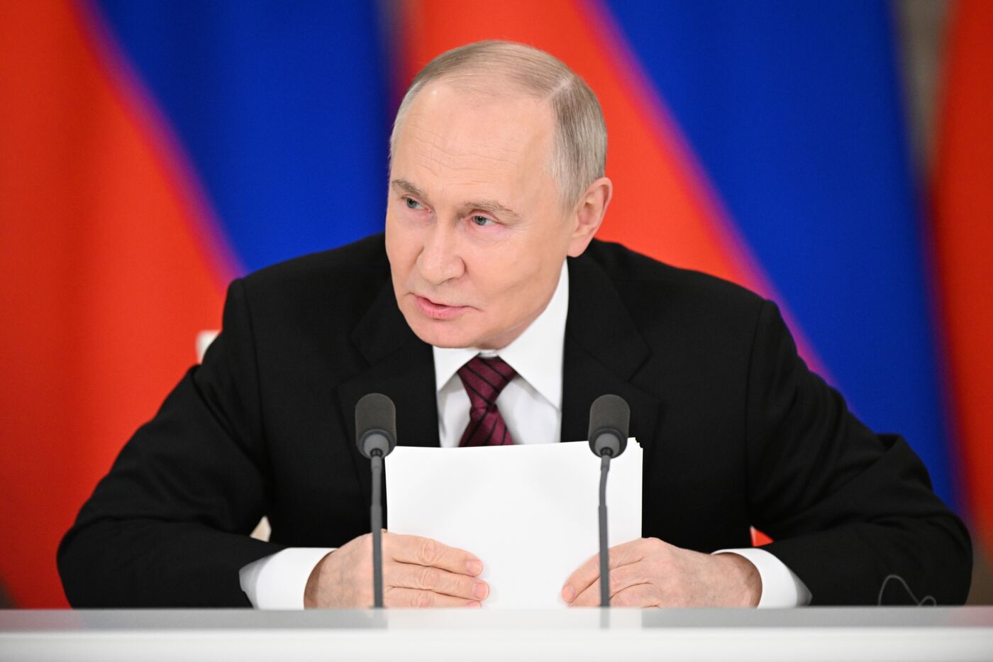 Обращение президента РФ В. Путина к представителям российских и зарубежных СМИ