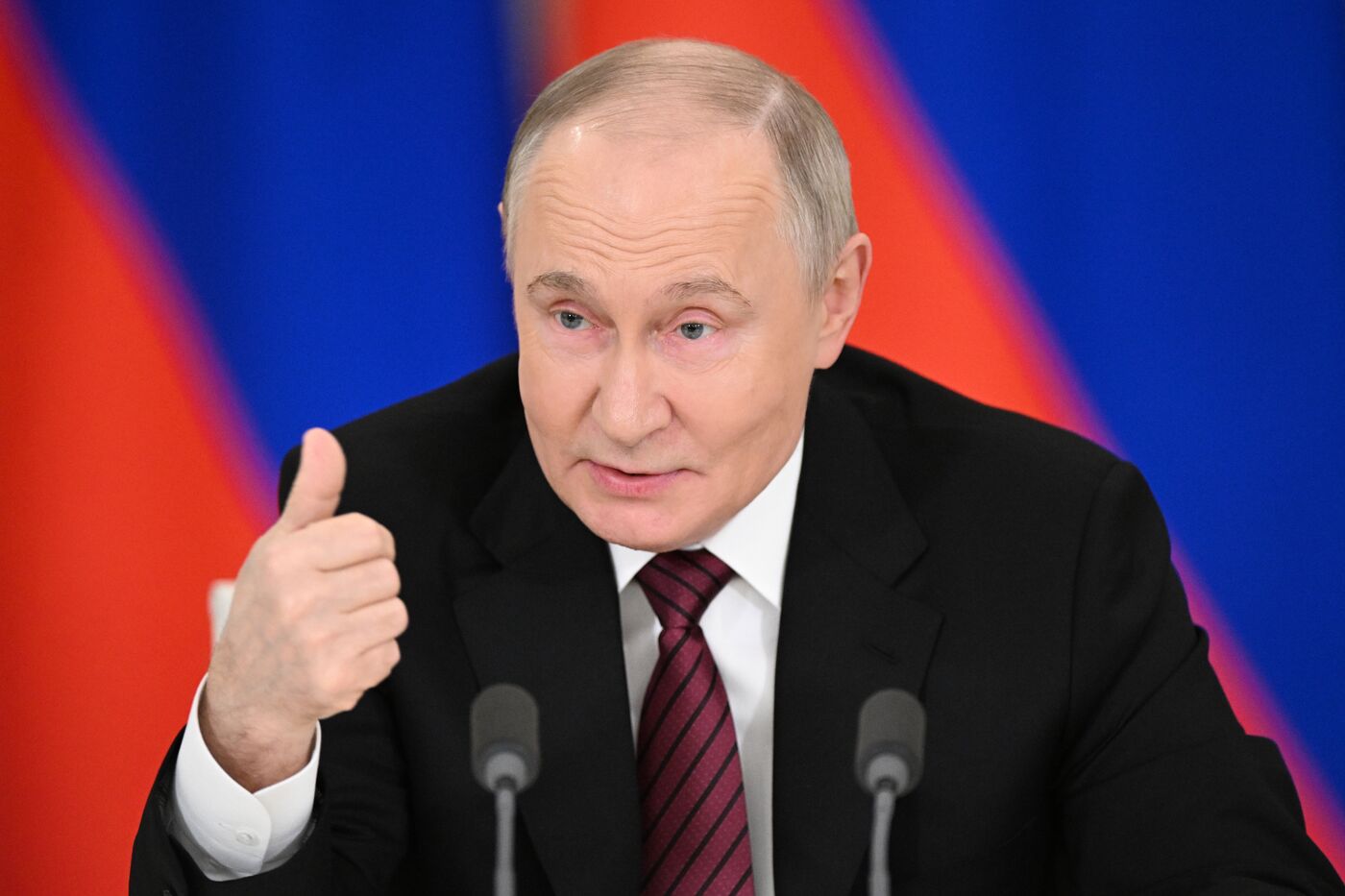 Обращение президента РФ В. Путина к представителям российских и зарубежных СМИ