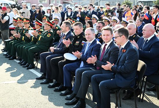 Церемония передачи НИС "Профессор Гагаринский" Тропическому центру 