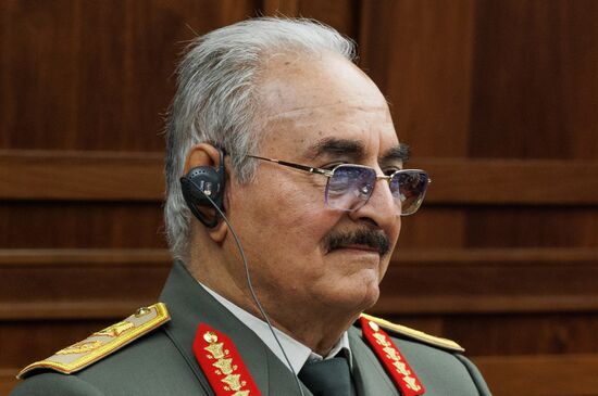 Встреча министра обороны России с командующим армии Ливии