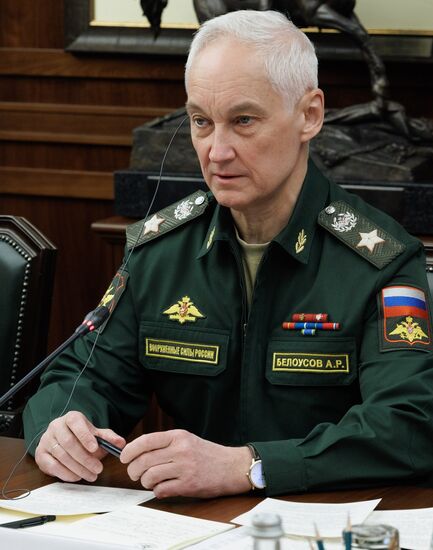 Встреча министра обороны России с командующим армии Ливии