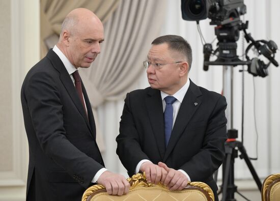 Премьер-министр Михаил Мишустин провел оперативное совещание с вице-премьерами РФ