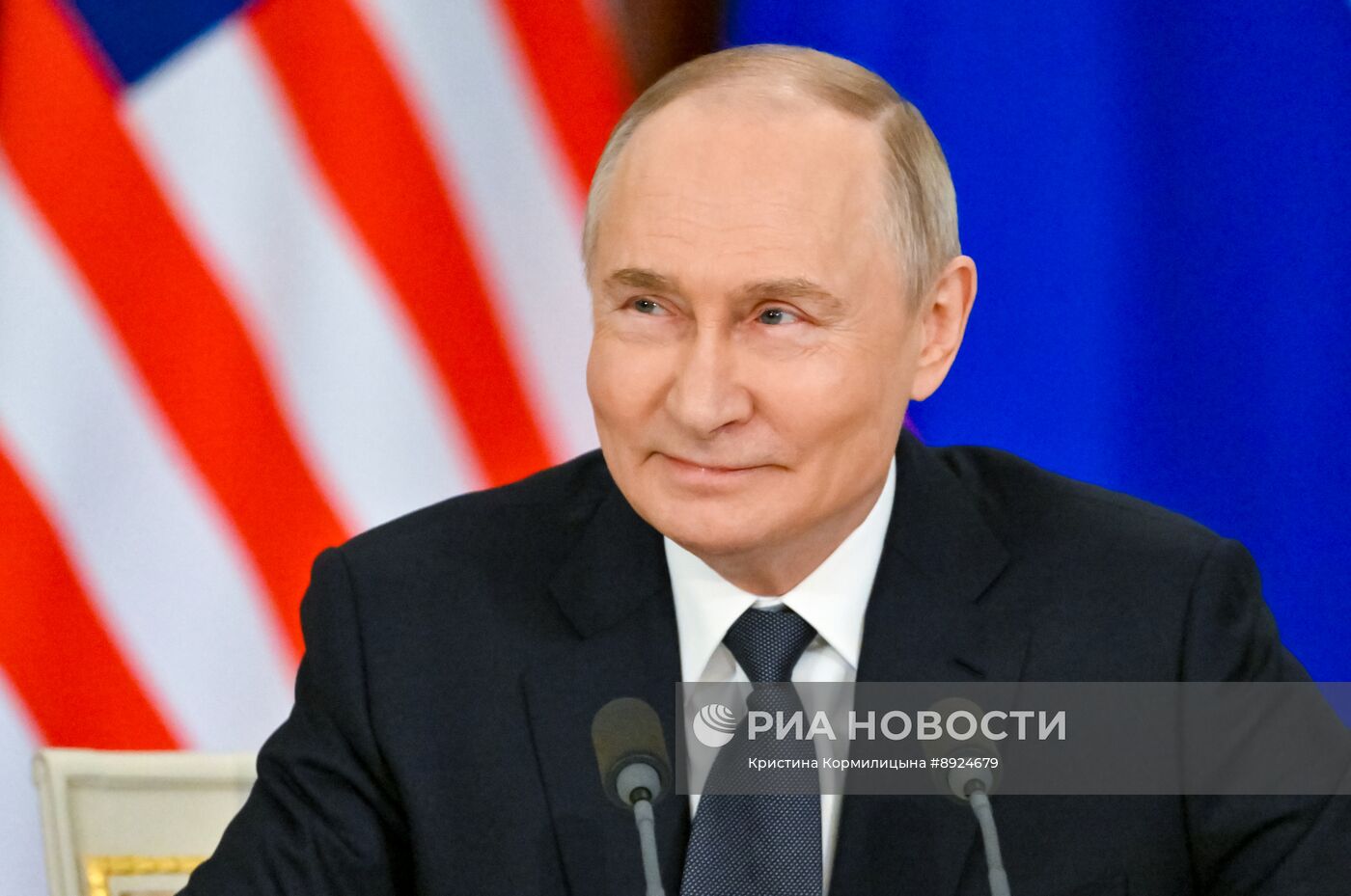 Встреча президента РФ В. Путина и премьер-министра Малайзии А. Ибрагима