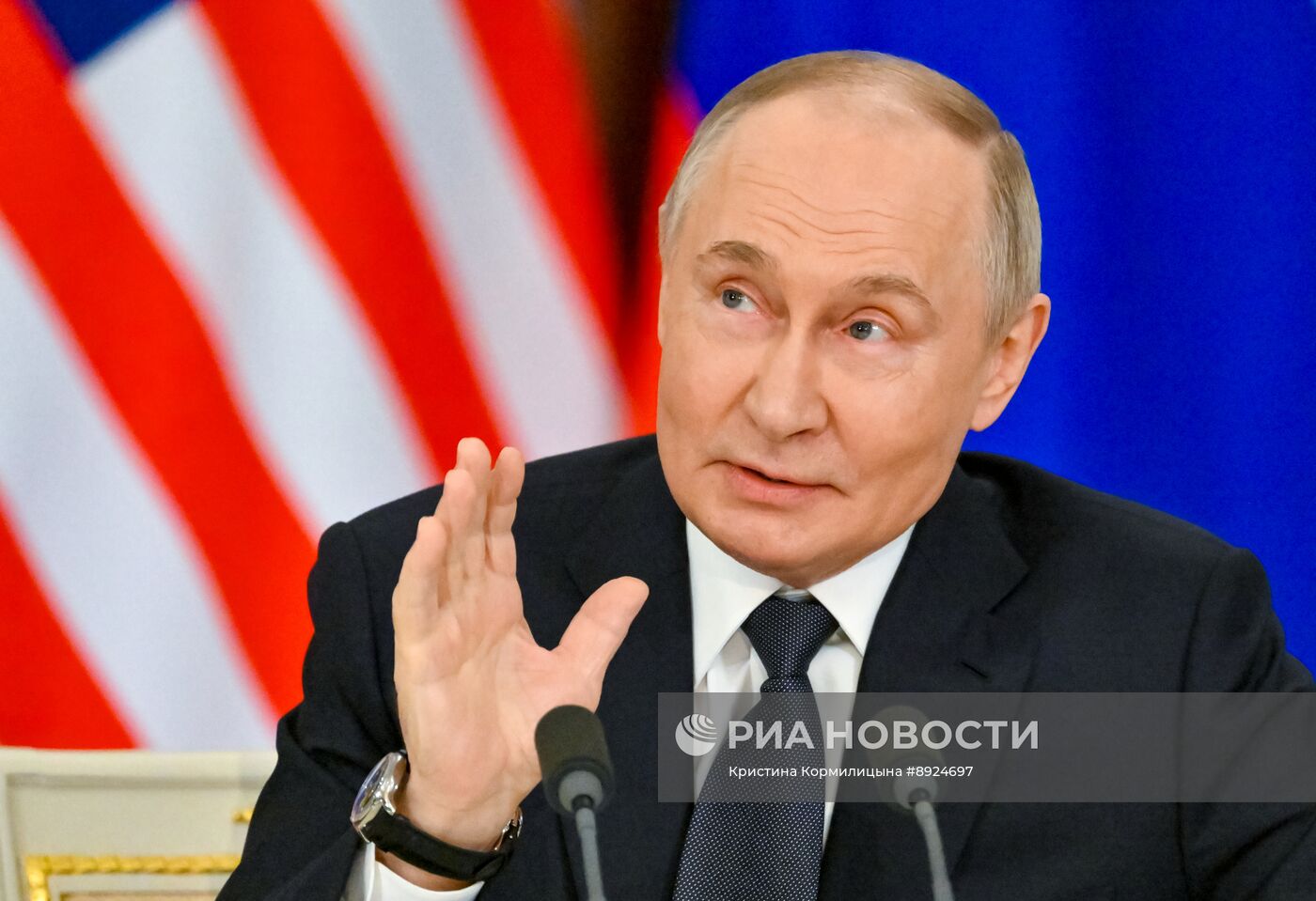 Встреча президента РФ В. Путина и премьер-министра Малайзии А. Ибрагима