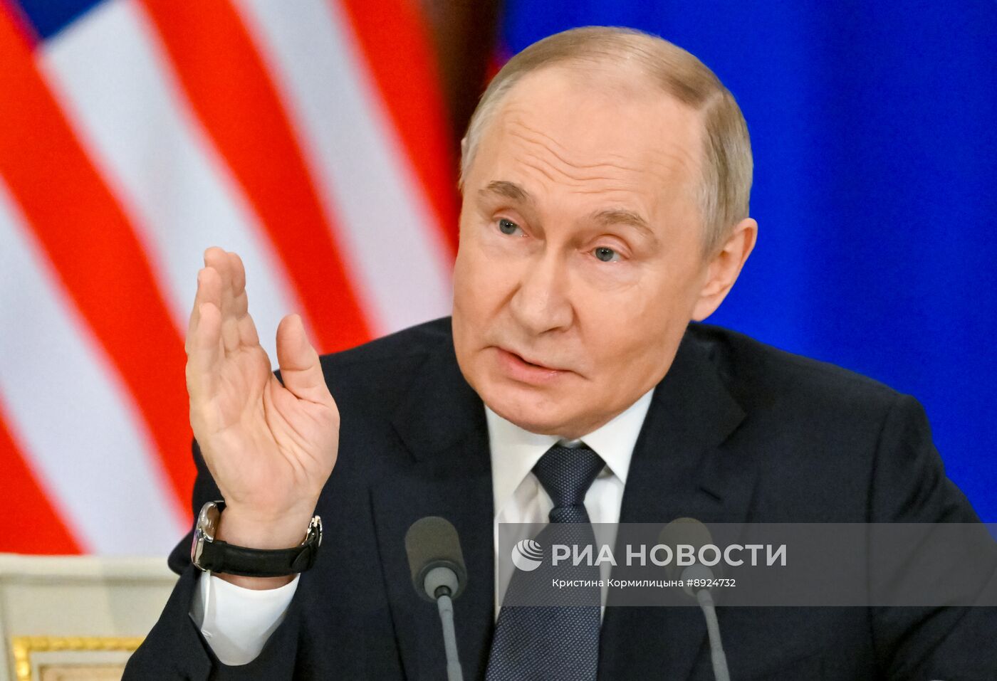 Встреча президента РФ В. Путина и премьер-министра Малайзии А. Ибрагима