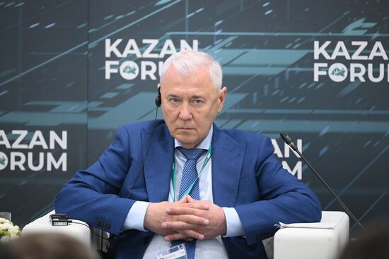 KAZANFORUM 2025. Церемония открытия конференции и пленарное заседание "Использование потенциала партнерских финансов в экономическом развитии Российской Федерации" 