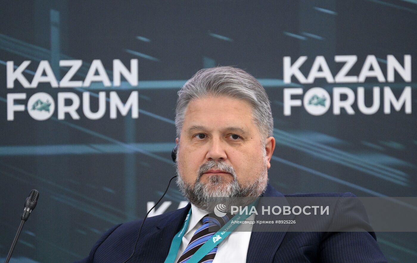 KAZANFORUM 2025. Церемония открытия конференции и пленарное заседание "Использование потенциала партнерских финансов в экономическом развитии Российской Федерации" 