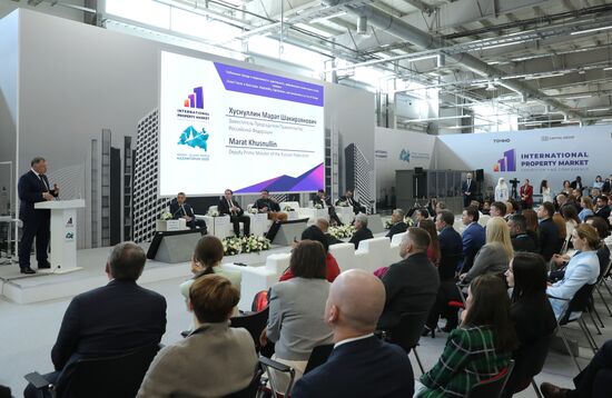 KAZANFORUM 2025. Пленарная сессия: "Глобальные тренды в недвижимости: адаптивность, цифровизация и инвестиции в эпоху перемен"