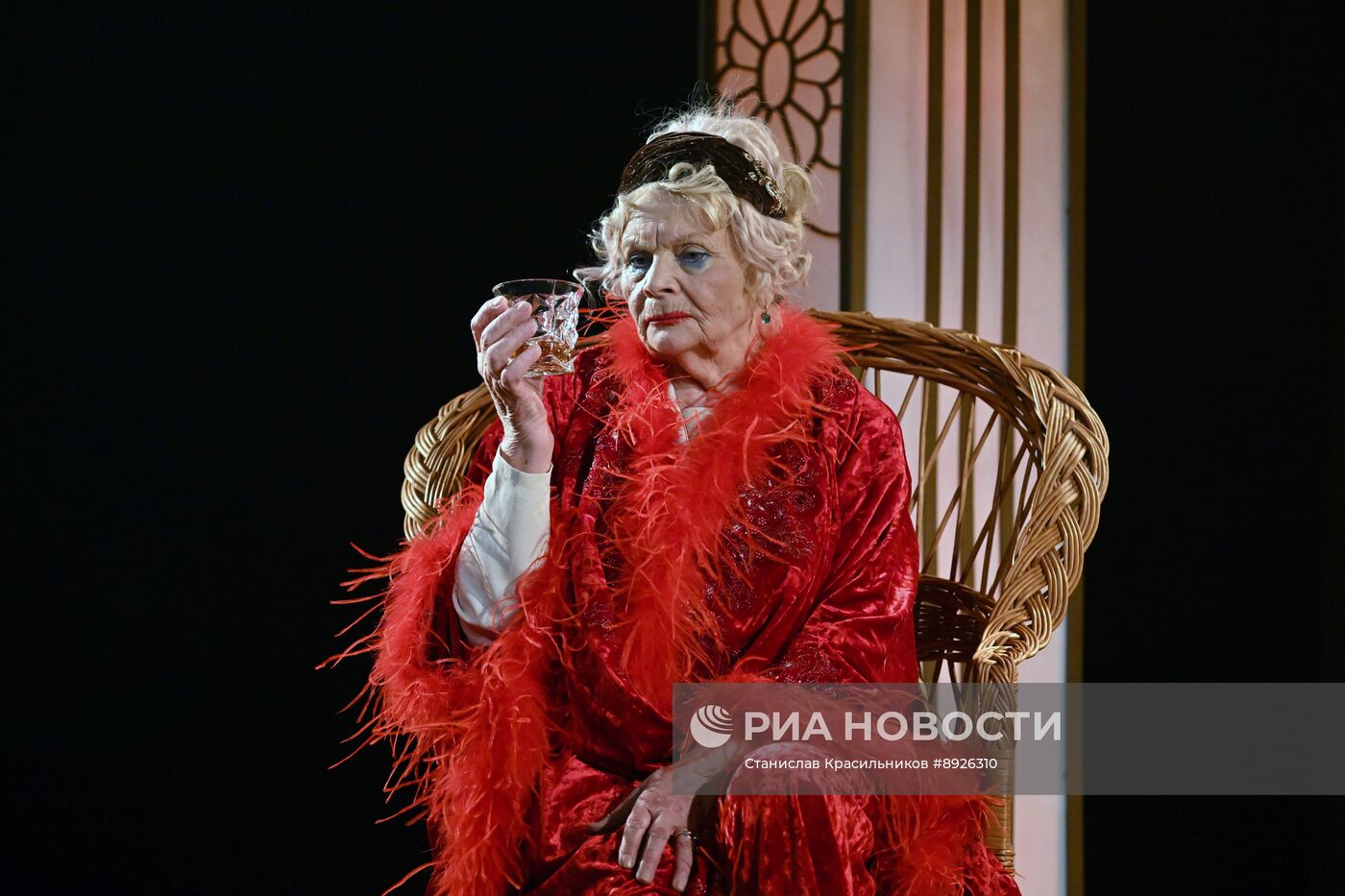 Премьера спектакля "Смех лангусты" в Московском театре Сатиры