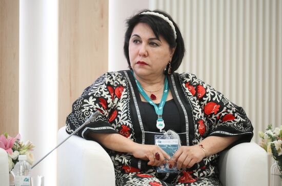 KAZANFORUM 2025. Роль института семьи в формировании экономики будущего 