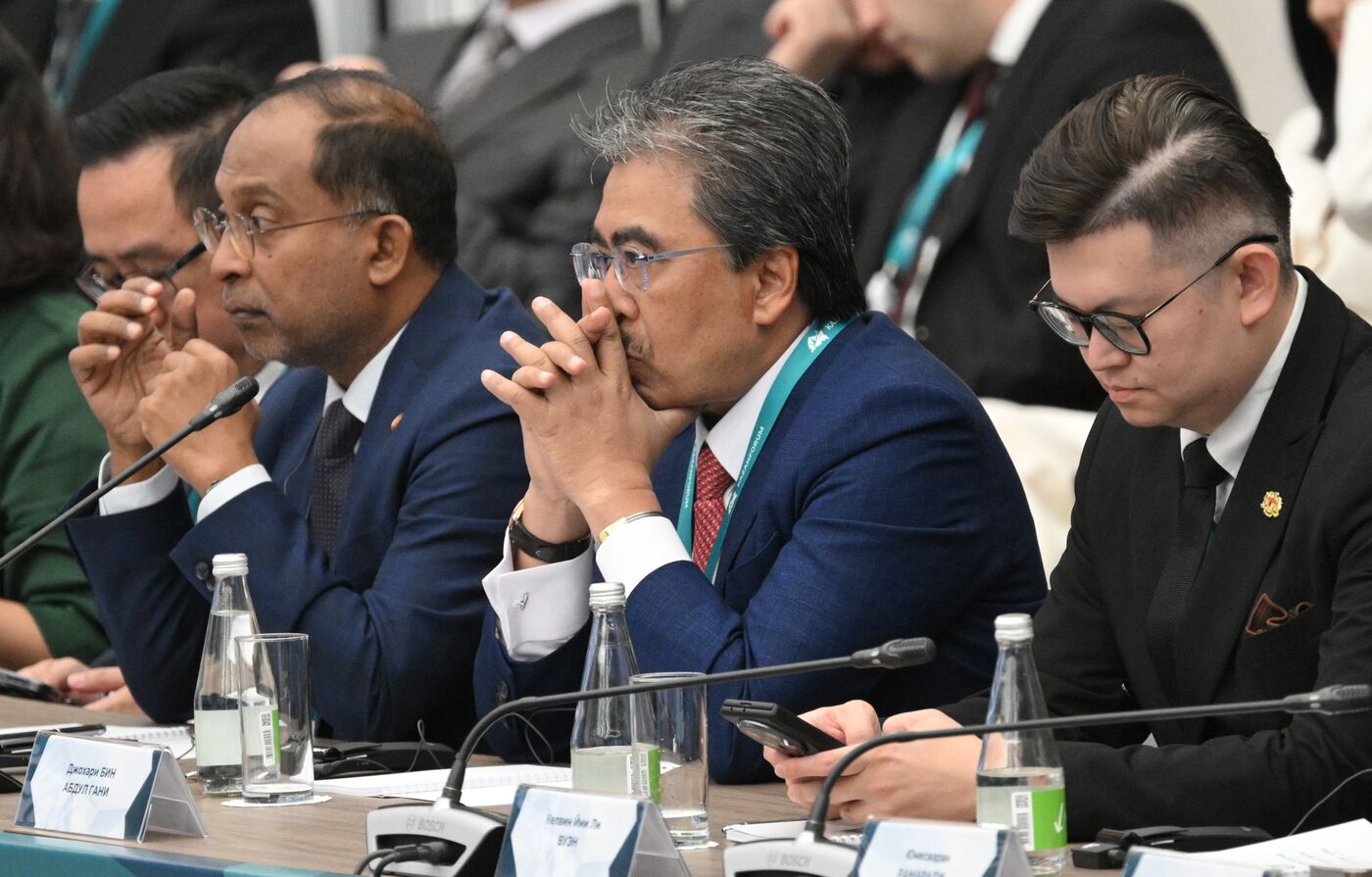 KAZANFORUM 2025. Заседание Группы стратегического видения "Россия - Исламский мир"