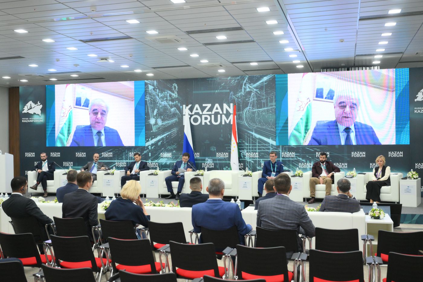 KAZANFORUM 2025. Заседание Российско-Таджикского делового совета