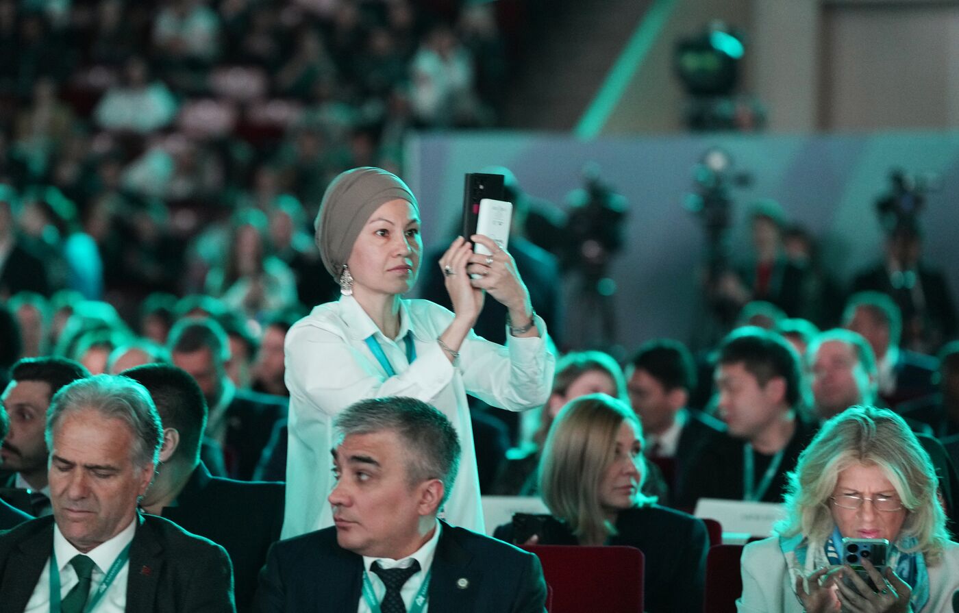 KAZANFORUM 2025. Пленарное заседание "Цифровизация: новая реальность и возможности для расширения сотрудничества"