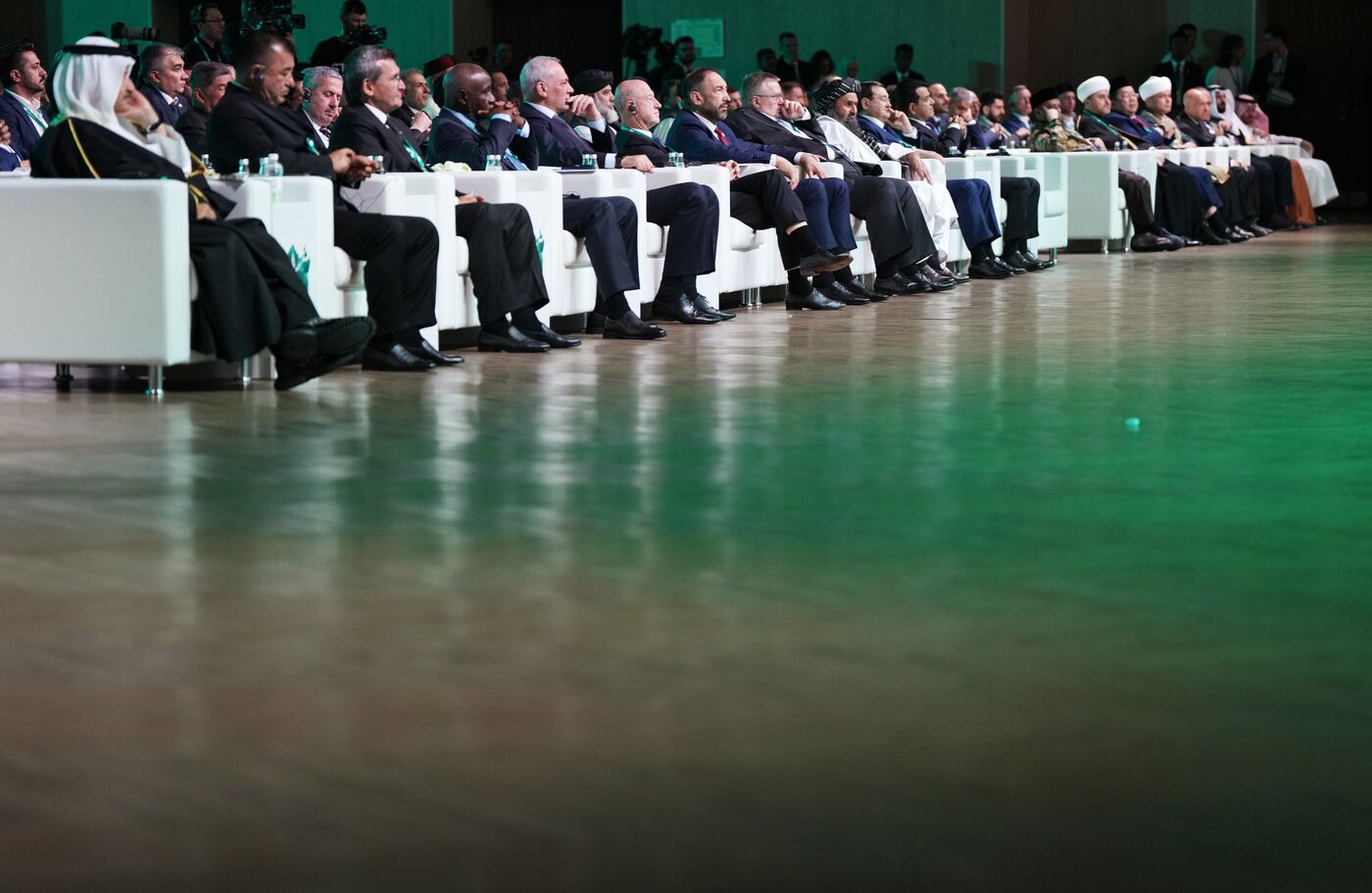 KAZANFORUM 2025. Пленарное заседание "Цифровизация: новая реальность и возможности для расширения сотрудничества"