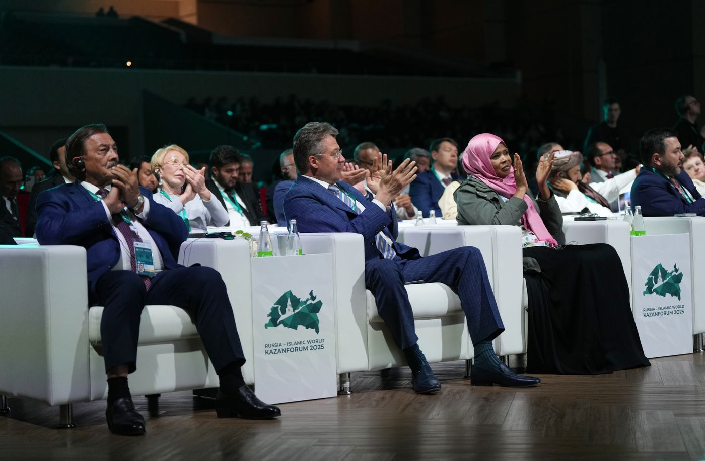 KAZANFORUM 2025. Пленарное заседание "Цифровизация: новая реальность и возможности для расширения сотрудничества"