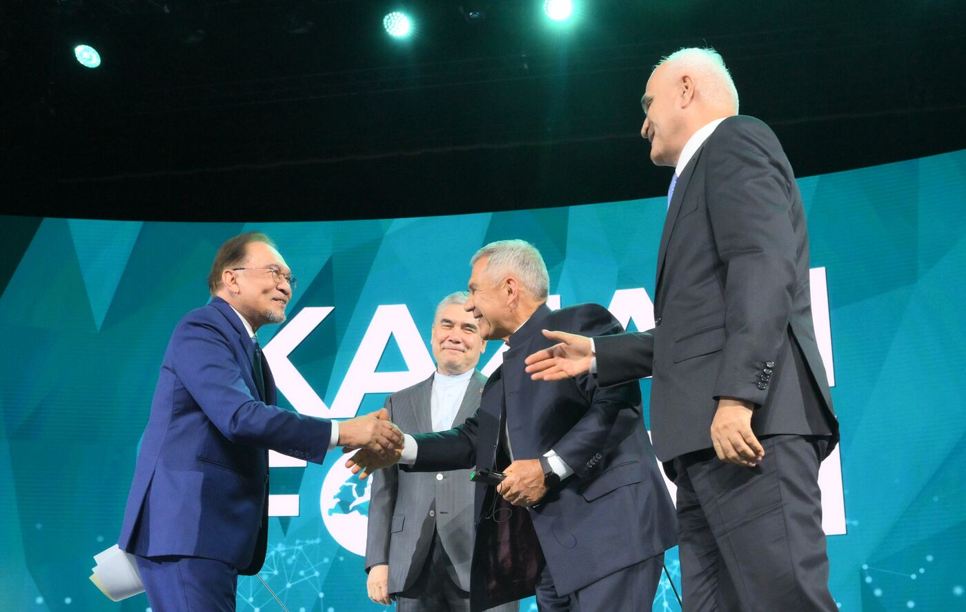 KAZANFORUM 2025. Пленарное заседание "Цифровизация: новая реальность и возможности для расширения сотрудничества"