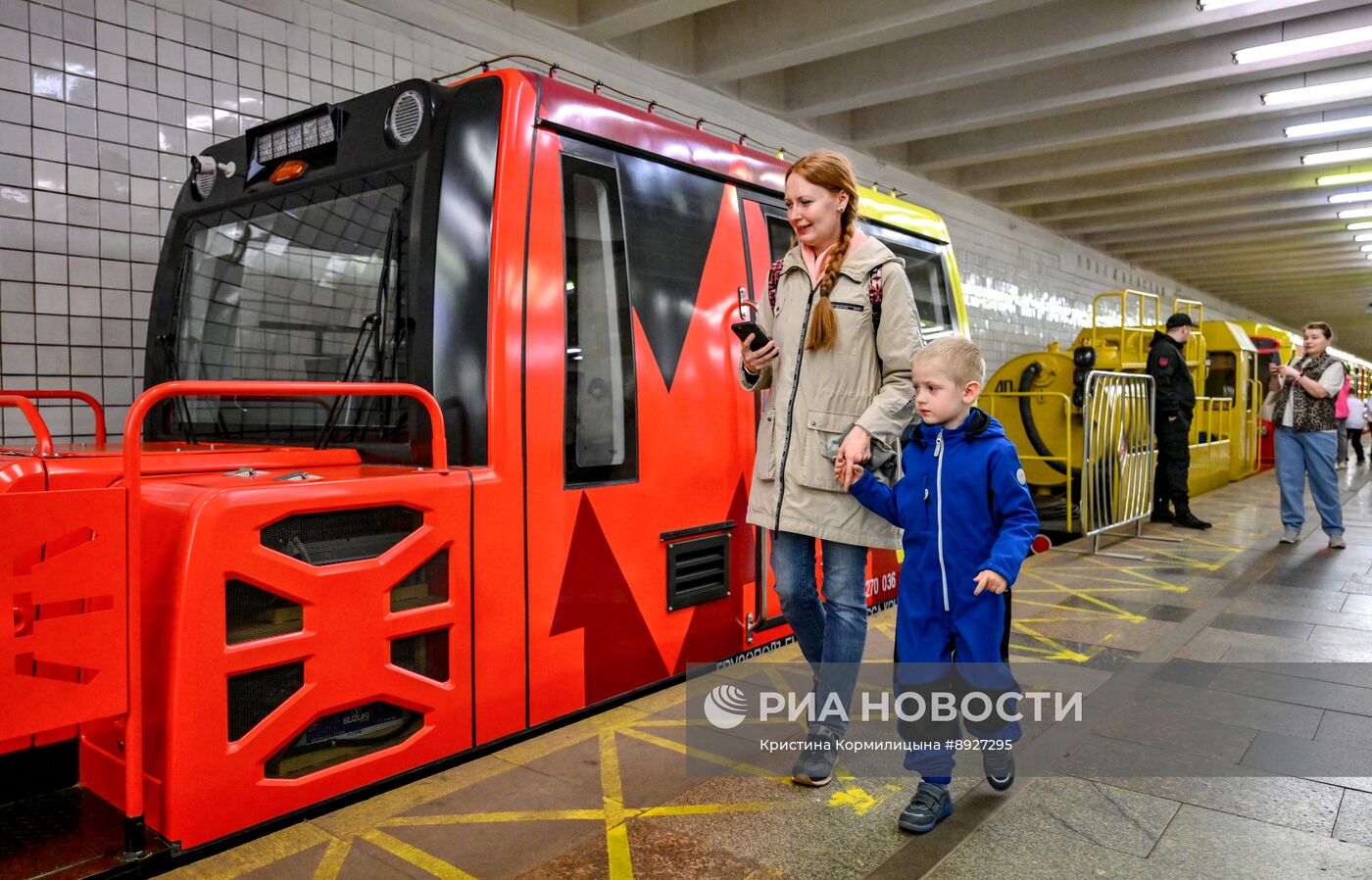 Празднование 90-летия Московского метрополитена