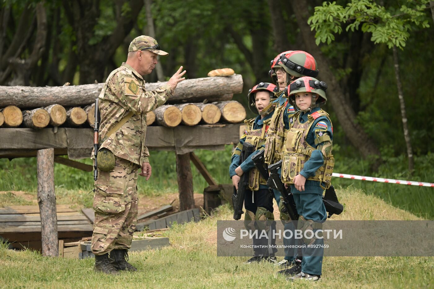 Военно-патриотическая игра "Зарница 2.0" в Крыму