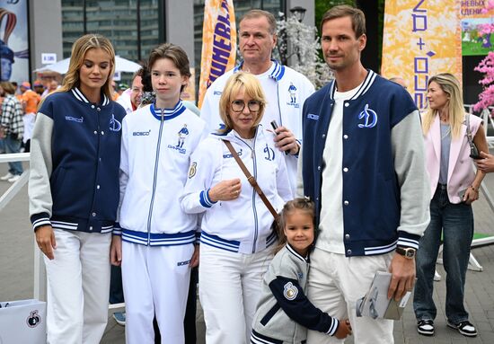 Посадка деревьев в рамках фестиваля "Черешневый лес"