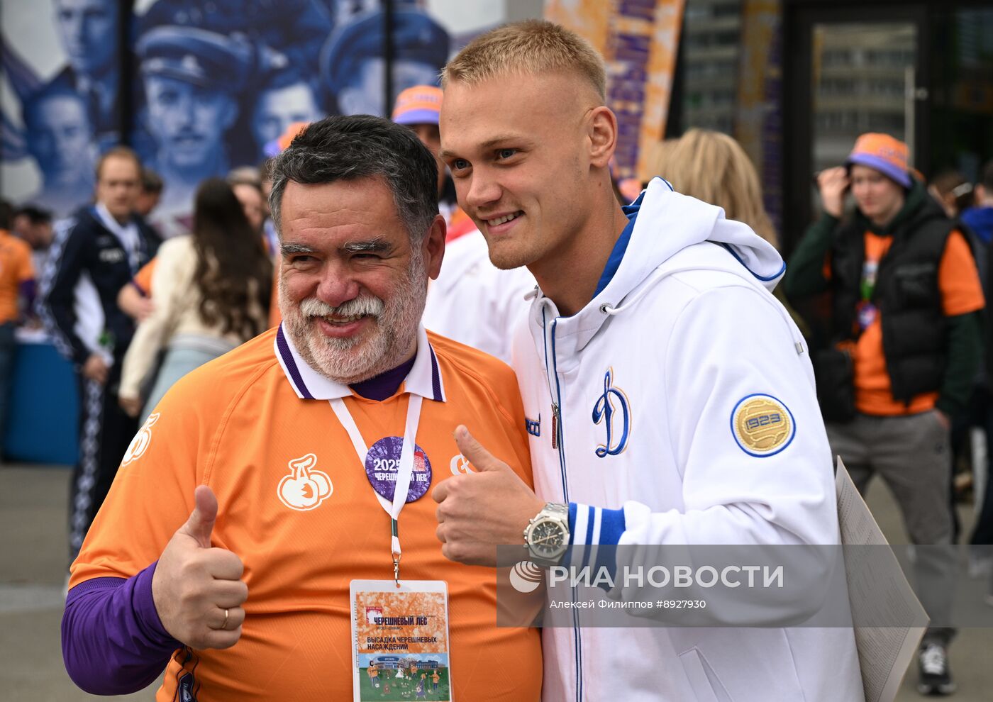 Посадка деревьев в рамках фестиваля "Черешневый лес"