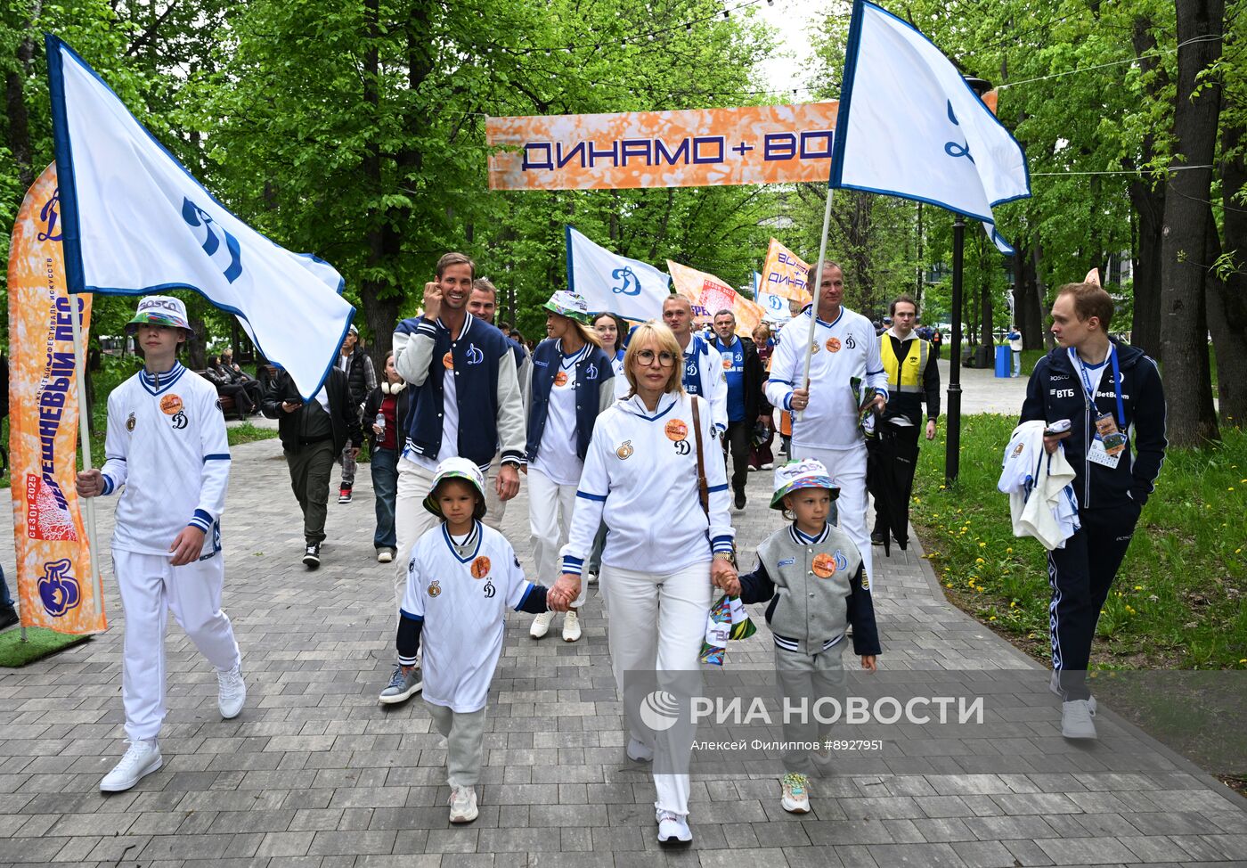 Посадка деревьев в рамках фестиваля "Черешневый лес"