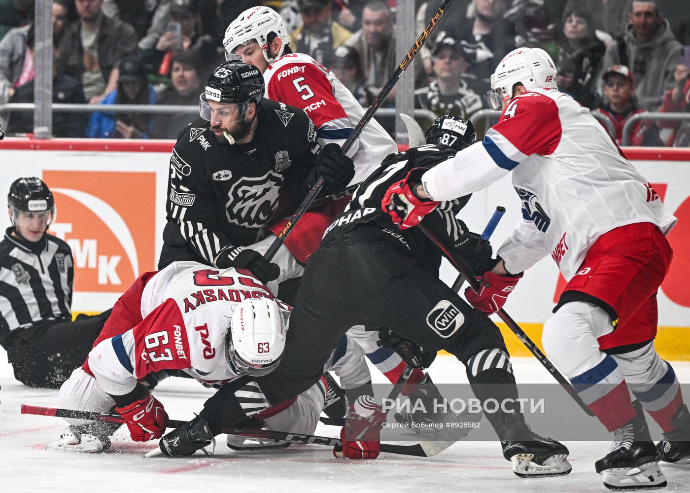 Хоккей. КХЛ. "Трактор" (Челябинск) - "Локомотив" (Ярославль)