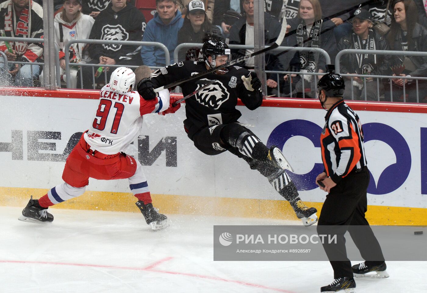 Хоккей. КХЛ. "Трактор" (Челябинск) - "Локомотив" (Ярославль)