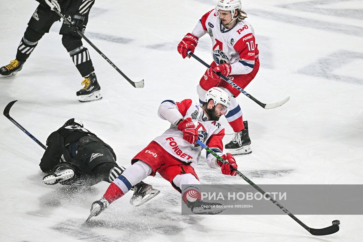 Хоккей. КХЛ. "Трактор" (Челябинск) - "Локомотив" (Ярославль)