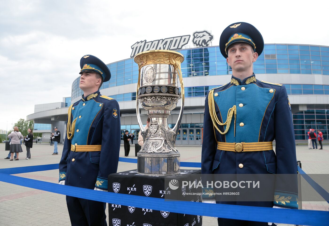 Хоккей. КХЛ. "Трактор" (Челябинск) - "Локомотив" (Ярославль)