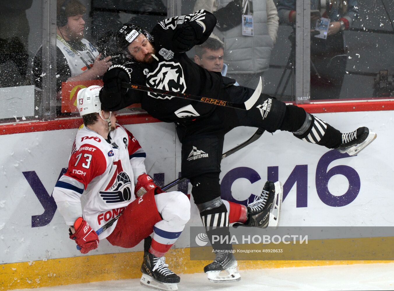 Хоккей. КХЛ. "Трактор" (Челябинск) - "Локомотив" (Ярославль)