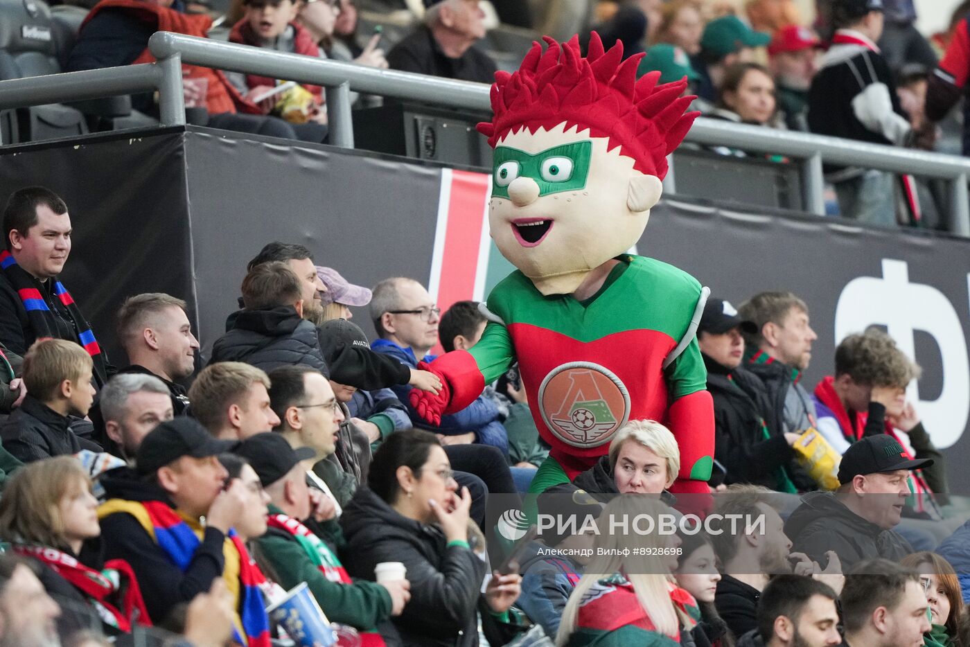 Футбол. РПЛ. "Локомотив" (Москва) -  ЦСКА (Москва)