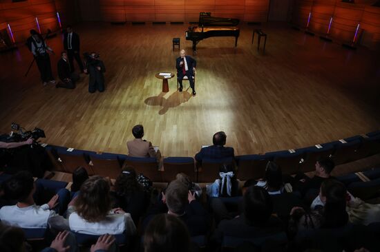 Рабочая поездка президента Владимира Путина в Сочи 