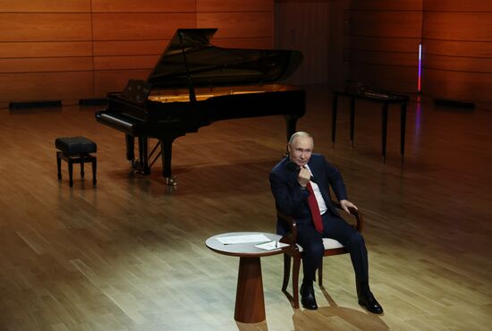 Рабочая поездка президента Владимира Путина в Сочи 