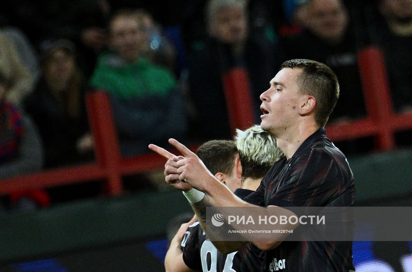 Футбол. РПЛ. "Локомотив" (Москва) -  ЦСКА (Москва)