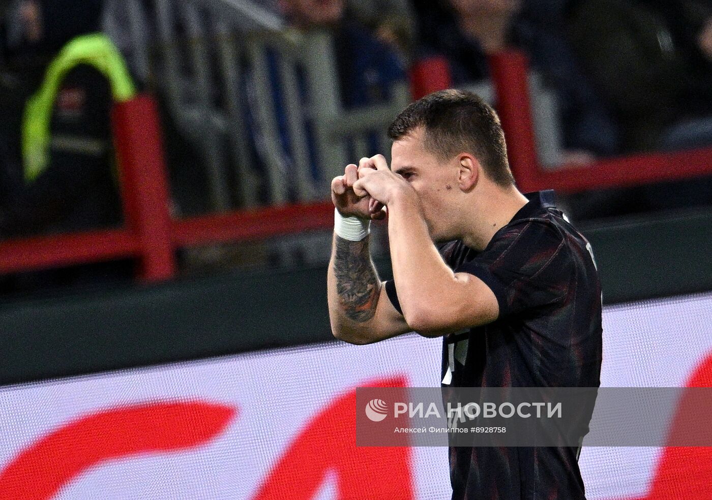 Футбол. РПЛ. "Локомотив" (Москва) -  ЦСКА (Москва)