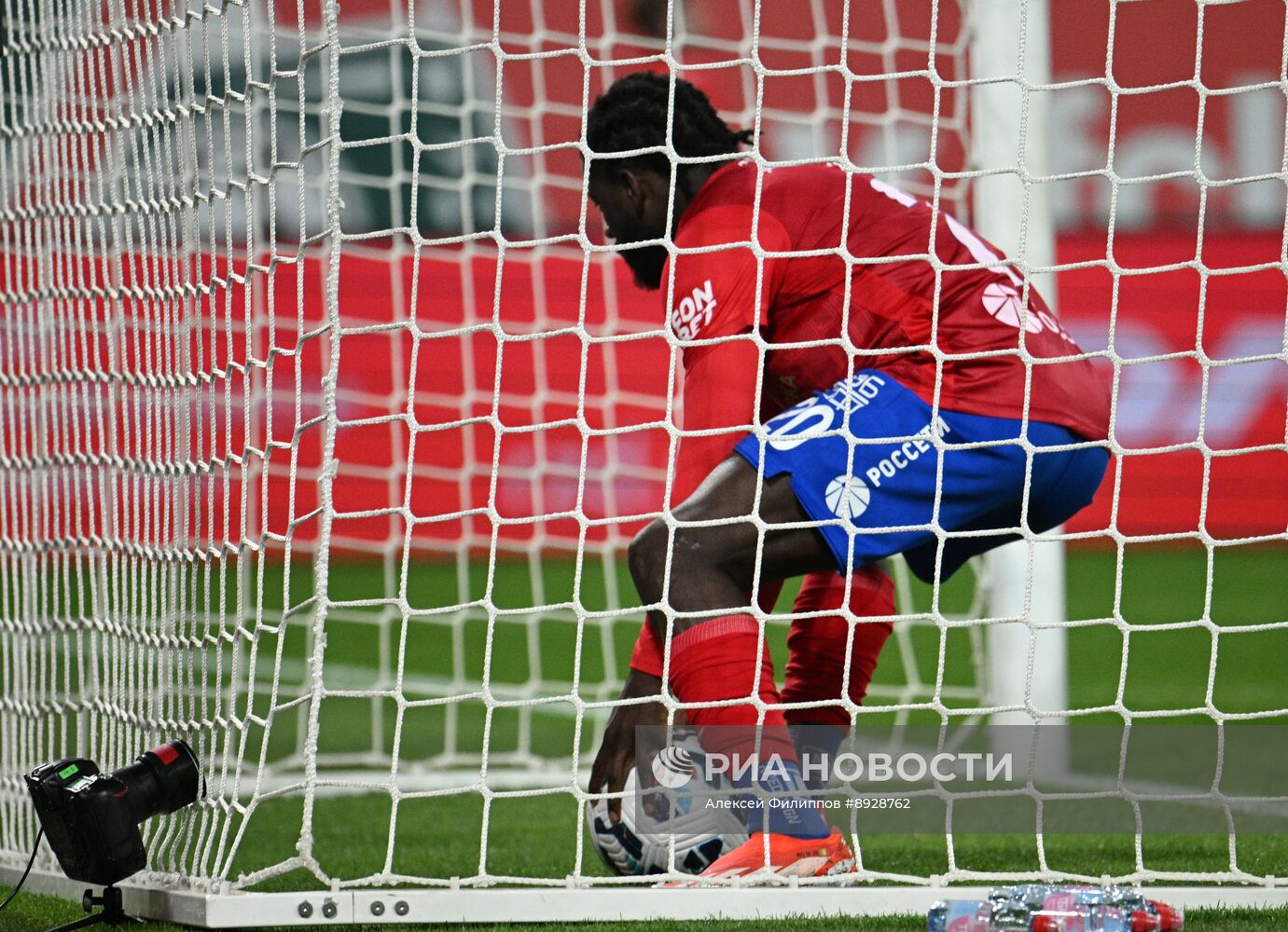 Футбол. РПЛ. "Локомотив" (Москва) -  ЦСКА (Москва)
