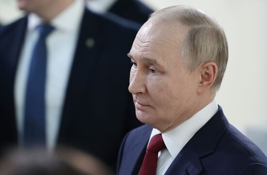 Рабочая поездка президента Владимира Путина в Сочи 