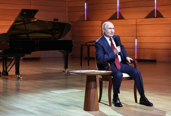 Рабочая поездка президента Владимира Путина в Сочи 