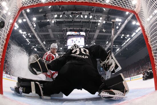 Хоккей. КХЛ. "Трактор" (Челябинск) - "Локомотив" (Ярославль)
