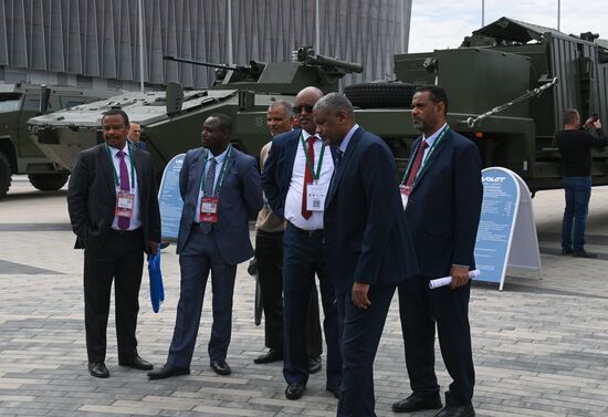 Открытие международной выставки вооружений и военной техники MILEX 2025