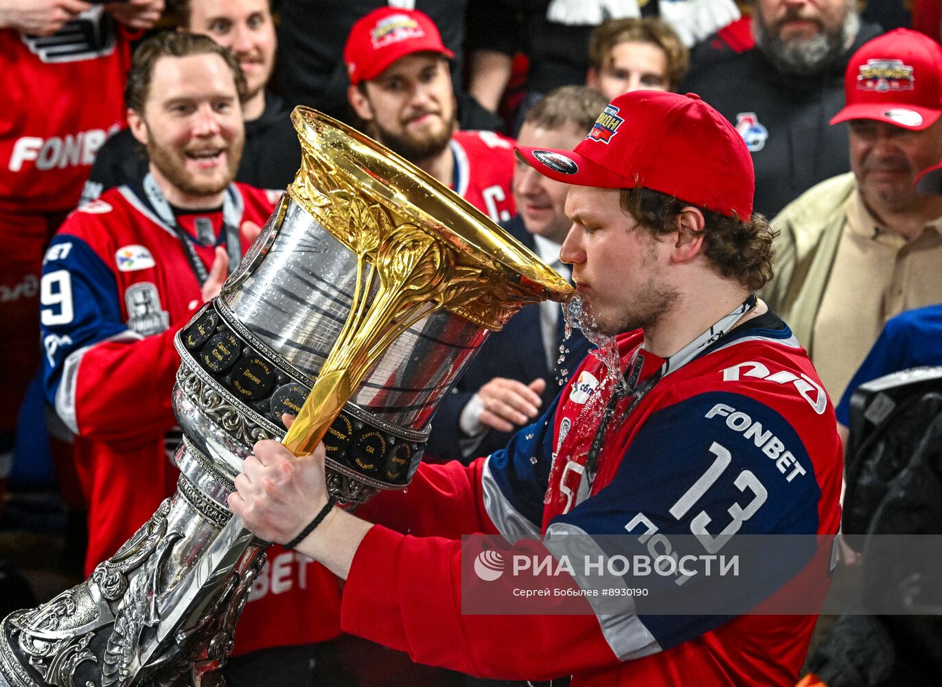 Хоккей. КХЛ. "Локомотив" (Ярославль) - "Трактор" (Челябинск)