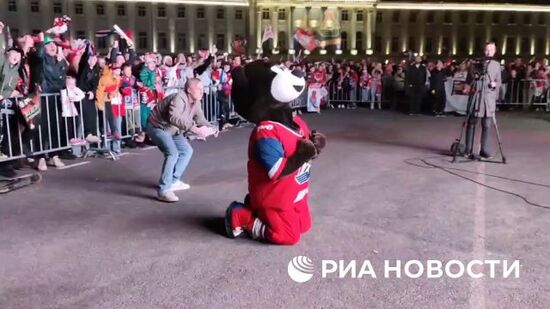 Ярославцы плакали и ликовали, когда хоккеисты "Локомотива" выиграли Кубок Гагарина